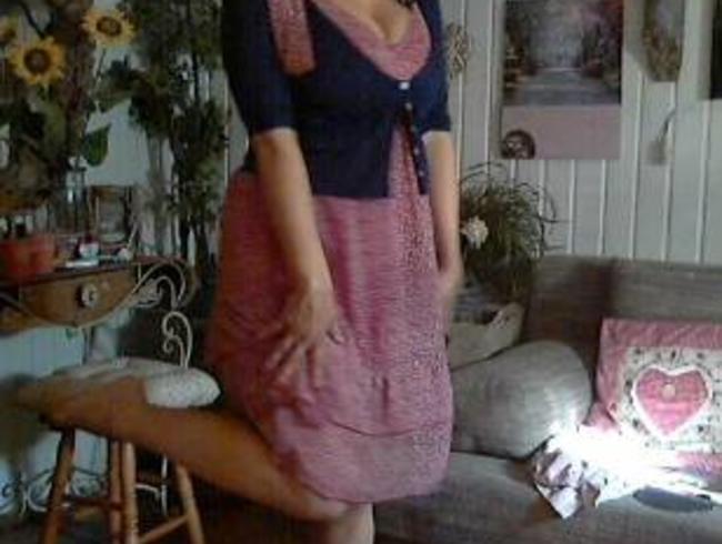 AnalBabsi Porno Video: Wieder geile Spielchen mit meinem Dildo...